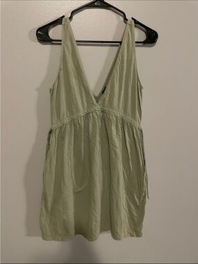 Wild Fable Light Sage V-Neck Sleeveless Tunic Dress